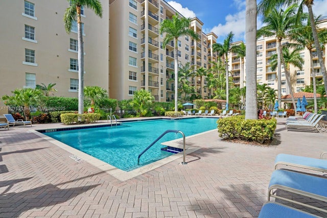 2 of 20 - 1801 N Flagler Dr 716, West Palm Beach, FL