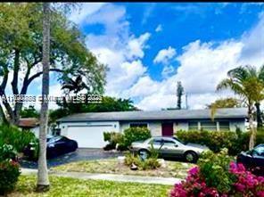 1 of 32 - 4109 Hayes St, Hollywood, FL