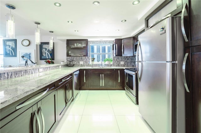 3 of 40 - 3800 S Ocean Dr 1512a, Hollywood, FL