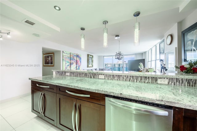 4 of 40 - 3800 S Ocean Dr 1512a, Hollywood, FL