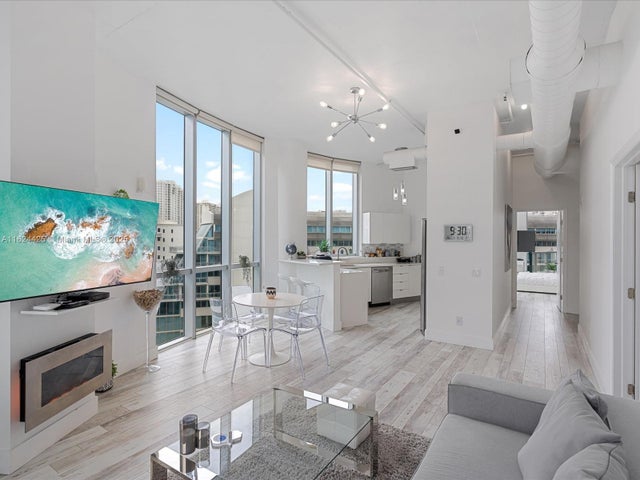 4 of 45 - 3029 Ne 188th St 725, Aventura, FL