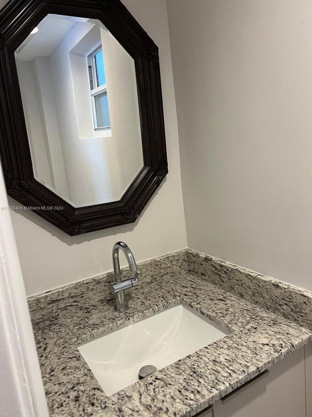 5 of 17 - 6580 W Flagler St 309, Miami, FL