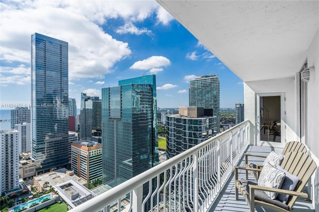 1200 Brickell Bay Dr 4209, Miami