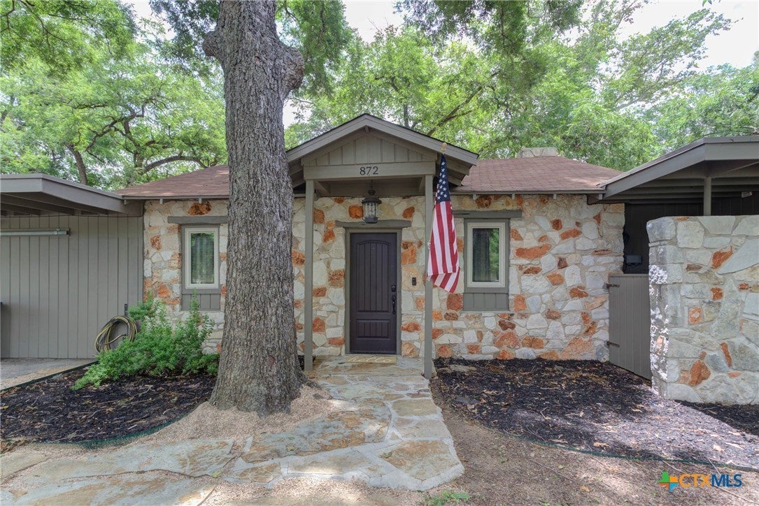 Guadalupe River Houses For Sale in New Braunfels