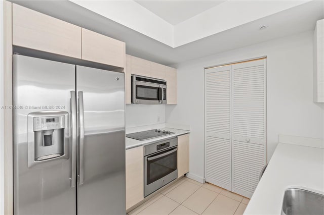 3 of 60 - 4250 Biscayne Blvd 1018, Miami, FL