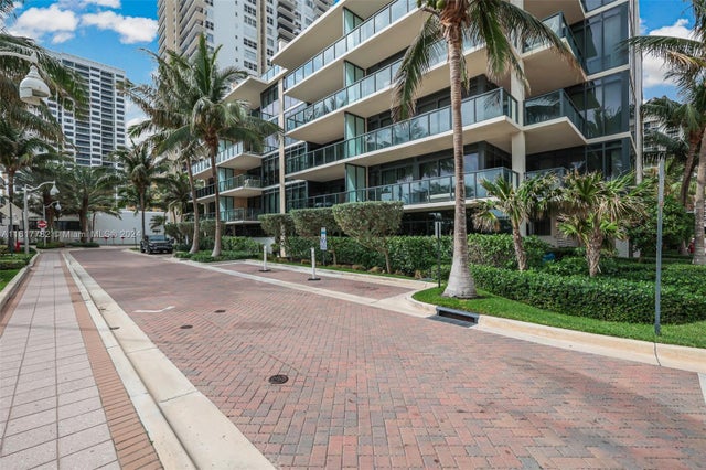 4 of 70 - 2101 S Surf Rd 2f, Hollywood, FL