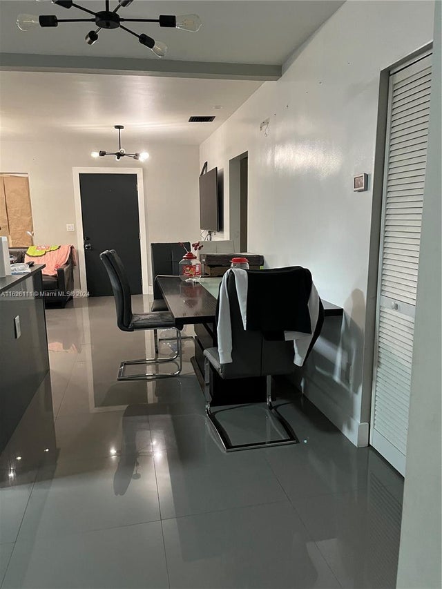 4 of 5 - 1394 Nw 42nd St, Miami, FL