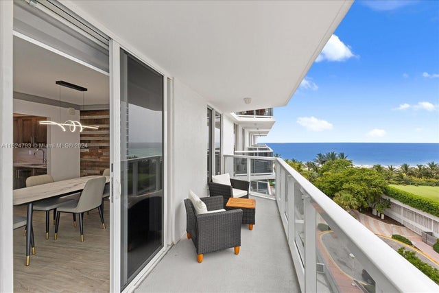 1 of 20 - 2401 Collins Ave 906, Miami Beach, FL