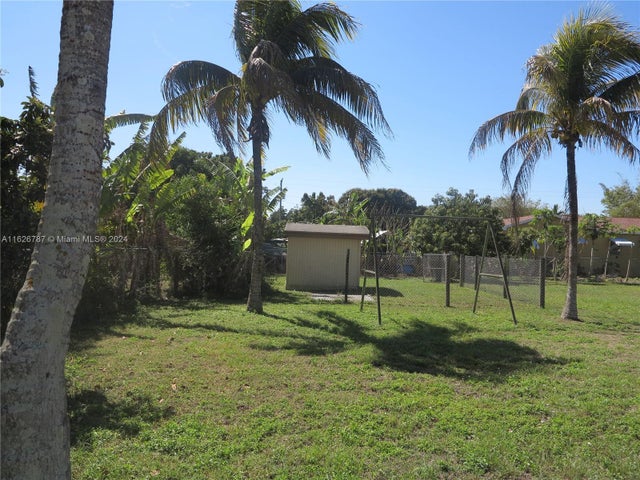 2 of 37 - 24925 Sw 134th Ct, Homestead, FL