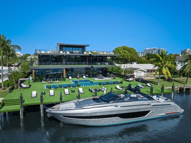 4 of 37 - 733 Middle River Dr, Fort Lauderdale, FL