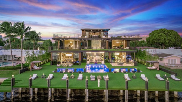 5 of 37 - 733 Middle River Dr, Fort Lauderdale, FL
