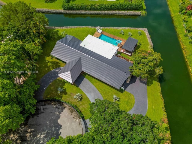 4 of 55 - 7000 Sw 125th St, Pinecrest, FL