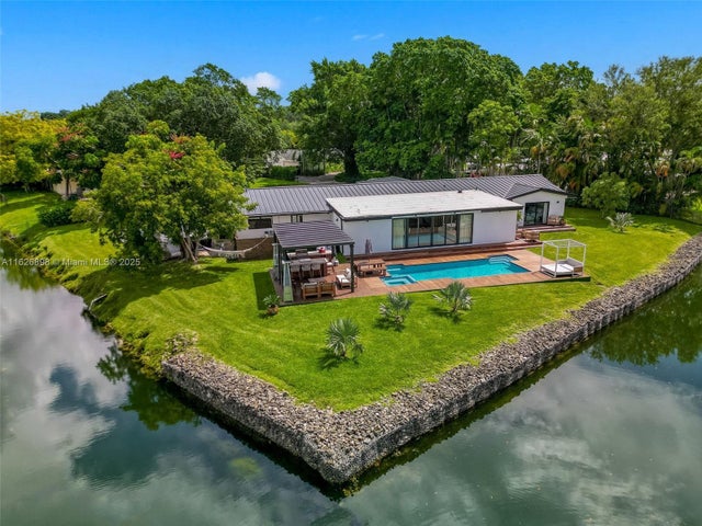 5 of 55 - 7000 Sw 125th St, Pinecrest, FL