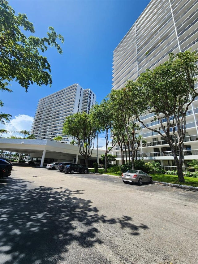 2 of 56 - 3731 N Country Club Dr 2127, Aventura, FL