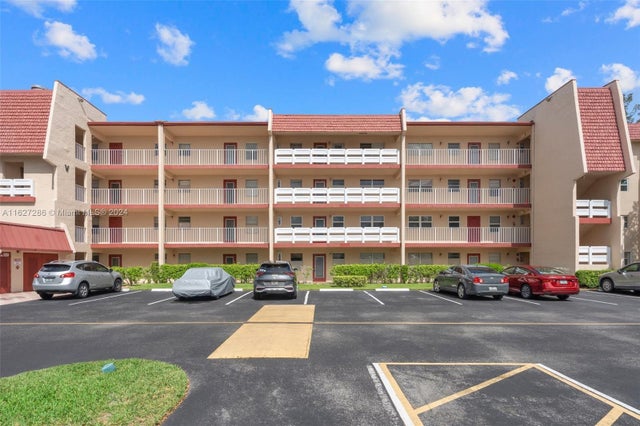 1 of 26 - 1045 Country Club Dr 107, Margate, FL