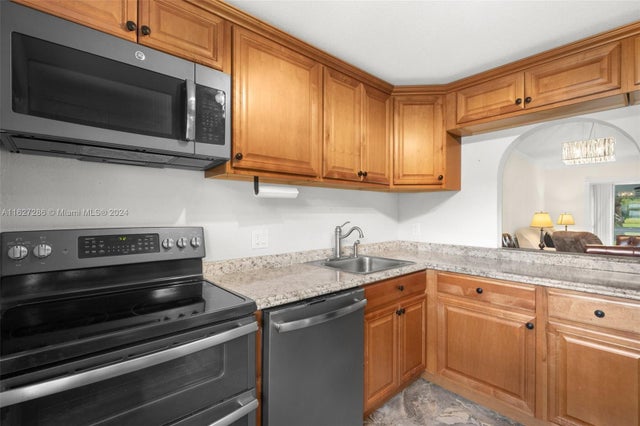 4 of 26 - 1045 Country Club Dr 107, Margate, FL