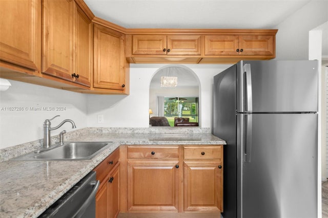 5 of 26 - 1045 Country Club Dr 107, Margate, FL