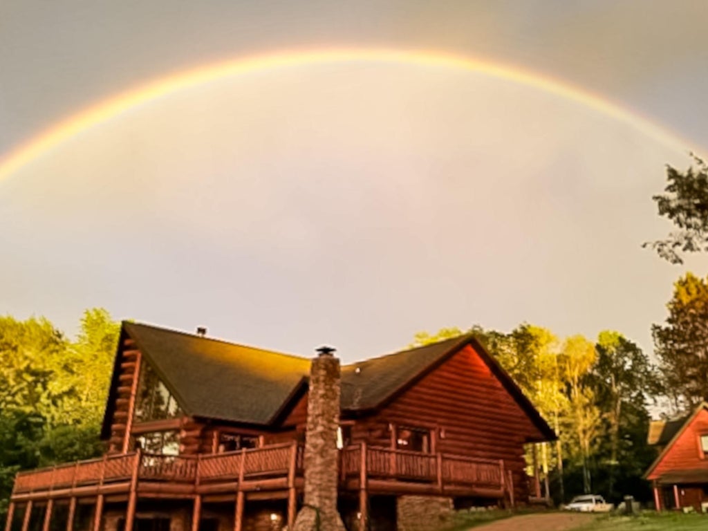 W11384 Enterprise Lake Rd, ELCHO MLS 208020