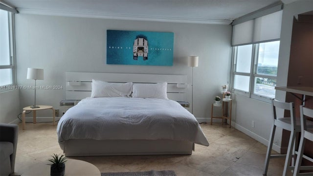 5445 Collins Ave 504, Miami Beach
