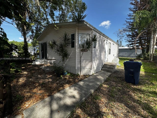 1 of 15 - 35250 Sw 177 Ct No. 177, Homestead, FL