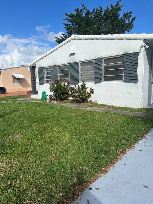 1 of 24 - 1619 Moffett St, Hollywood, FL