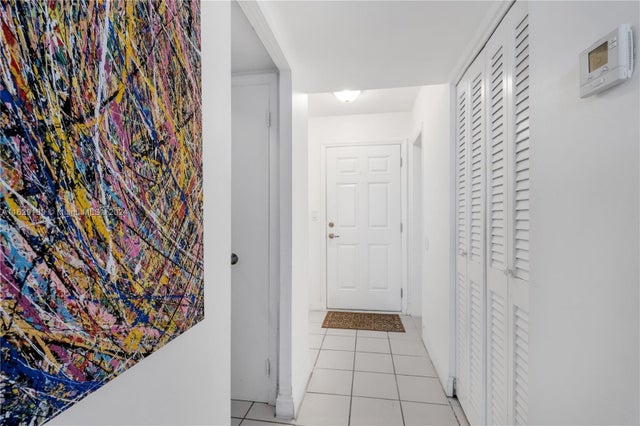 4 of 20 - 1140 Ne 191st St D24, Miami, FL