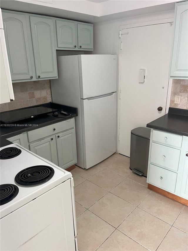 2 of 21 - 3505 S Ocean Dr 502, Hollywood, FL