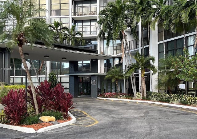 1 of 51 - 800 Parkview Dr 430, Hallandale Beach, FL