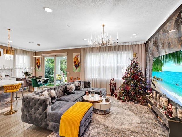 3 of 58 - 4414 Ficus St, Hollywood, FL