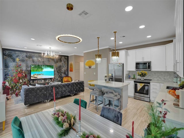5 of 58 - 4414 Ficus St, Hollywood, FL