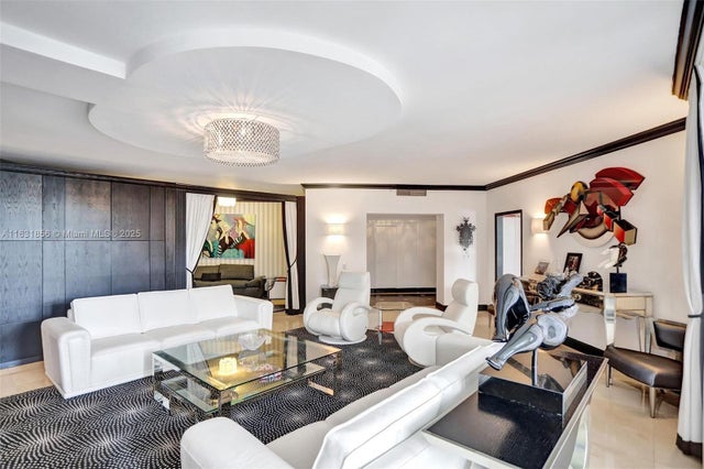 4 of 46 - 21050 Point Pl 403, Aventura, FL