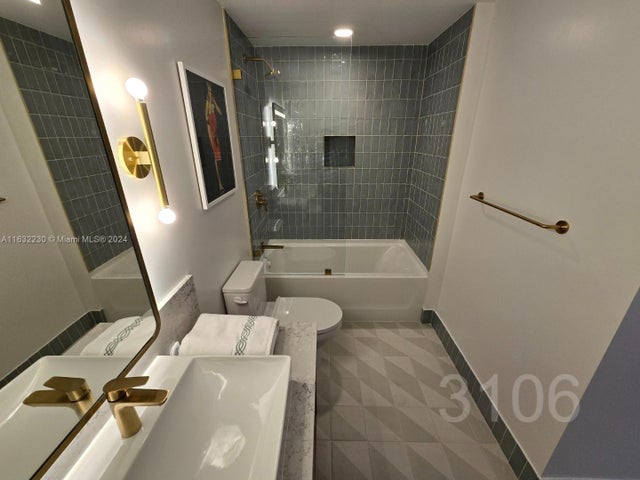 3 of 17 - 601 Ne 1 Ave 3106, Miami, FL