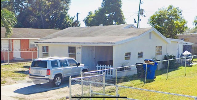 1 of 1 - 6120 Grant St, Hollywood, FL