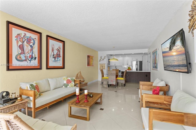 3 of 18 - 19390 Collins Ave 1106, Sunny Isles Beach, FL