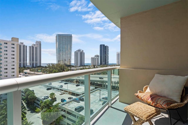 5 of 18 - 19390 Collins Ave 1106, Sunny Isles Beach, FL