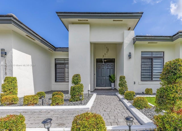 2 of 30 - 13218 Sw 230th St, Miami, FL