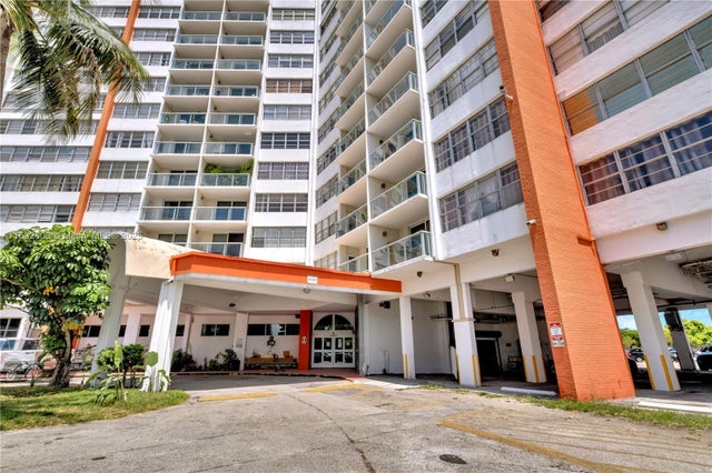2 of 20 - 1351 Ne Miami Gardens Dr 722e, Miami, FL
