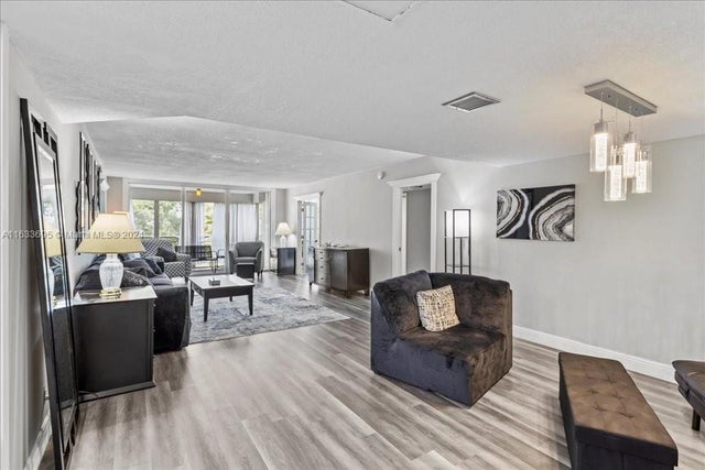 1 of 20 - 3980 Oaks Clubhouse Dr 303, Pompano Beach, FL