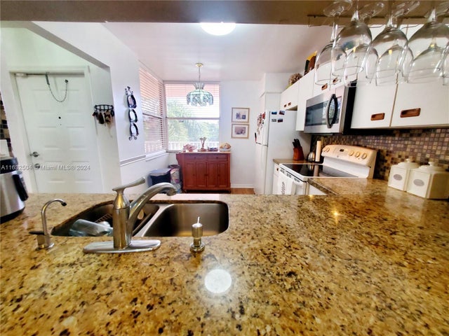 5 of 92 - 2524 Nw 104th Ave 308, Sunrise, FL