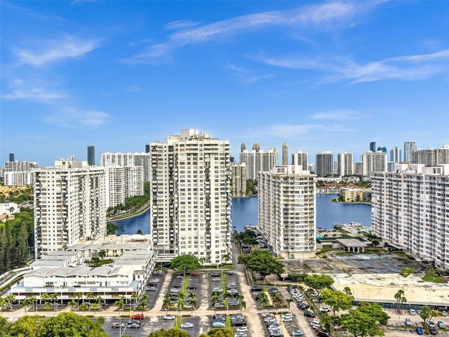 1 of 59 - 2750 Ne 183rd St 1108, Aventura, FL