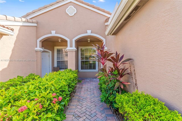 3 of 31 - 8177 Fresh Crk 8177, West Palm Beach, FL