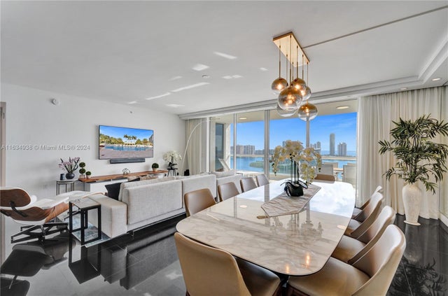 4 of 97 - 6000 Island Blvd 2002, Aventura, FL