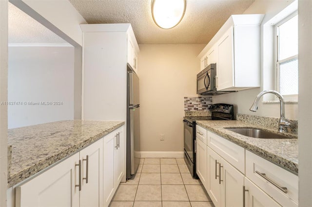 1 of 33 - 13101 Memorial Hwy 216, North Miami, FL