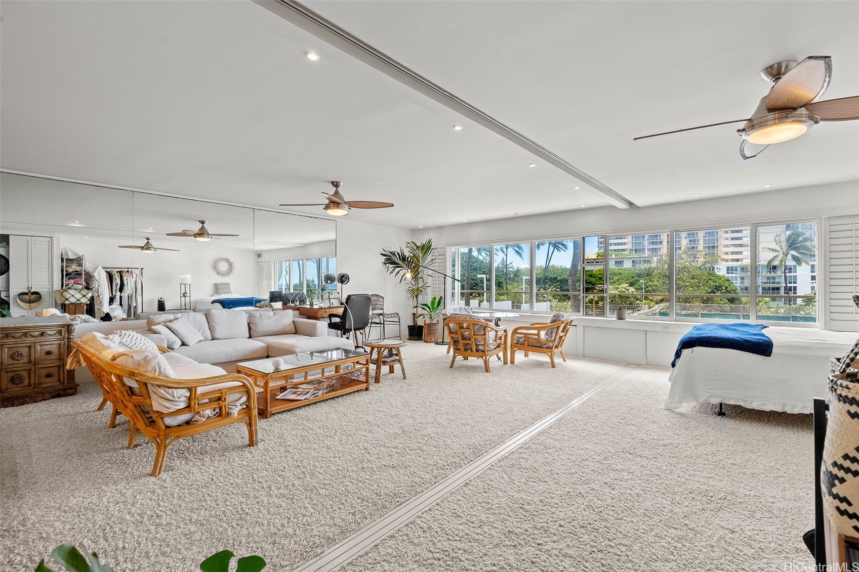 Photo of Listing #202417697