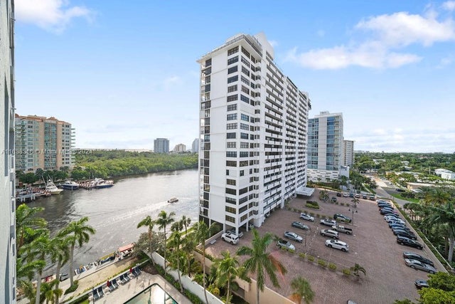 2 of 45 - 2670 E Sunrise Blvd 907, Fort Lauderdale, FL