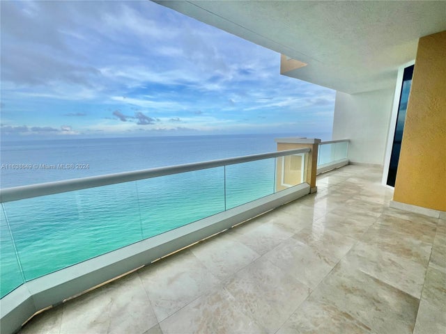 3 of 32 - 17875 Collins Ave 4305, Sunny Isles Beach, FL