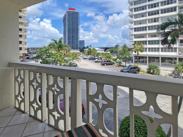4 of 43 - 1825 S Ocean Dr 206, Hallandale Beach, FL