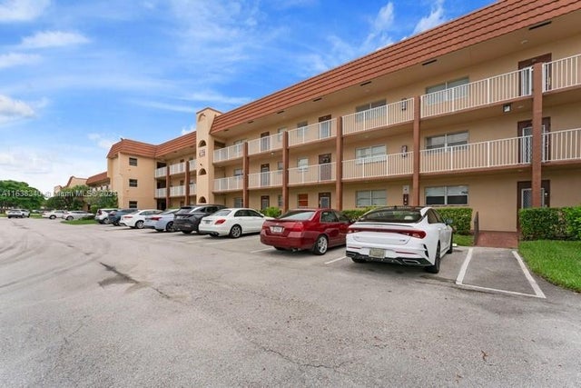 1 of 25 - 8951 Sunrise Lakes Blvd 109, Sunrise, FL