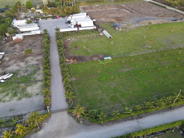 3 of 7 - 17325 Sw 188th St, Miami, FL