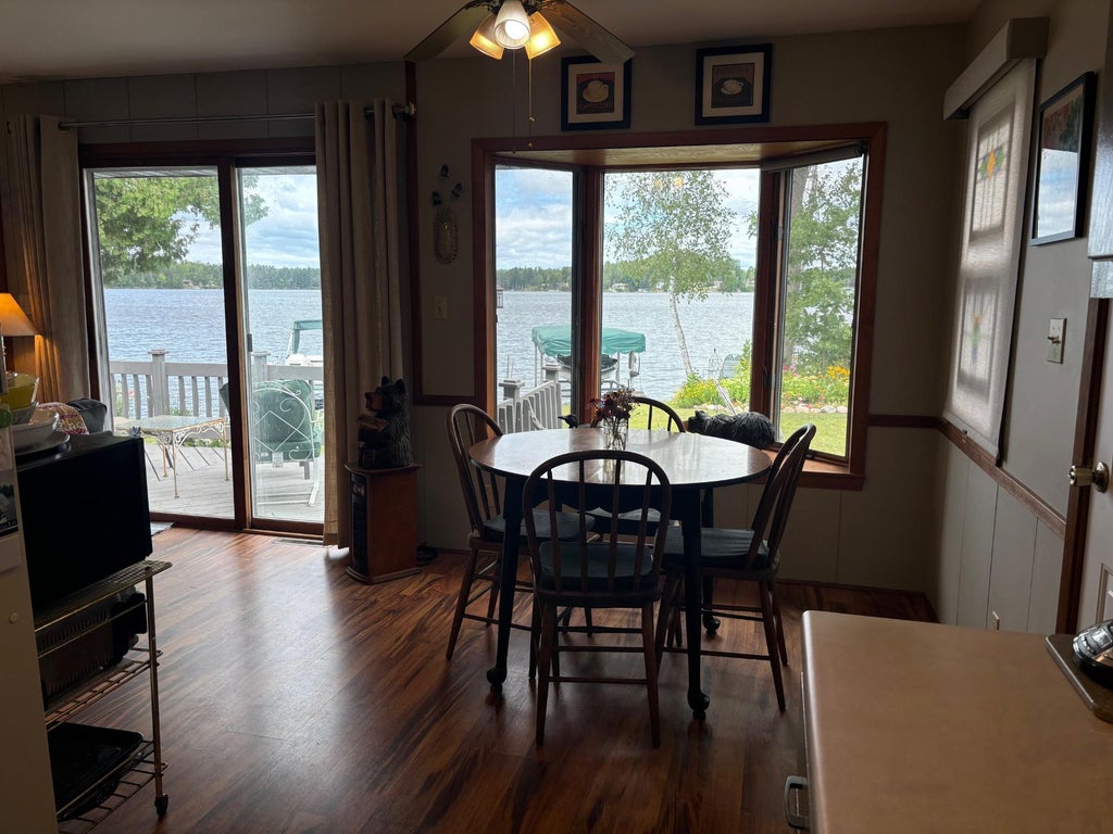 16720 Flowage Point Ln, Townsend MLS 208400